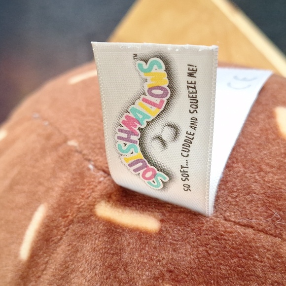 Hans Hedgehog by Squishmellows 9 inch - Picture 8 of 9